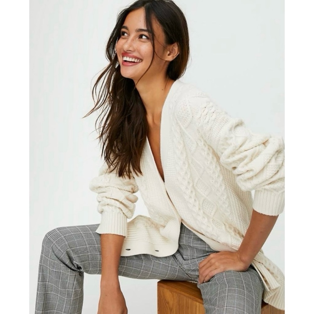 Aritzia Sunday Best Cable Knit Cardigan Button
